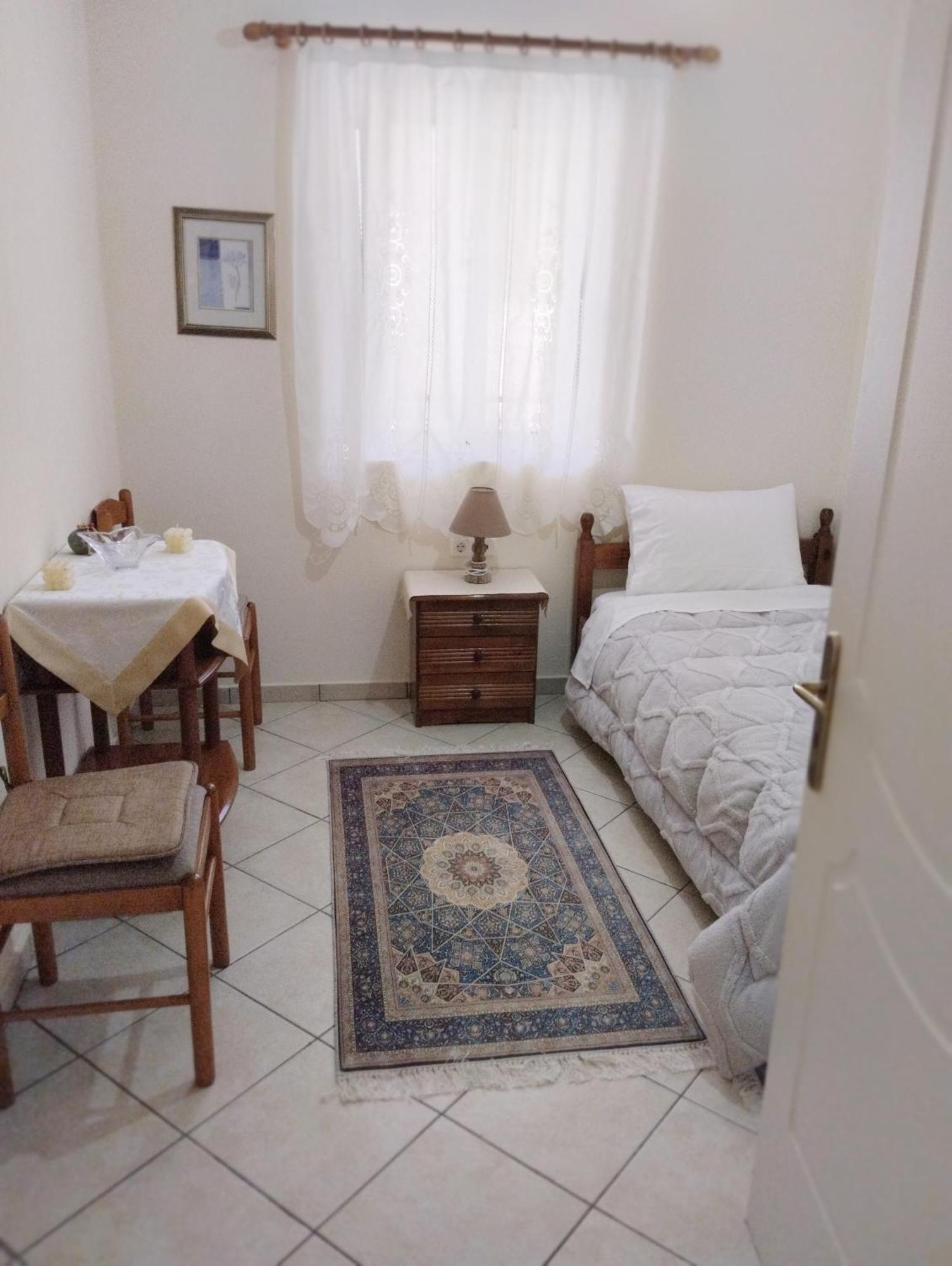 Apartment Lina's House Pramanta